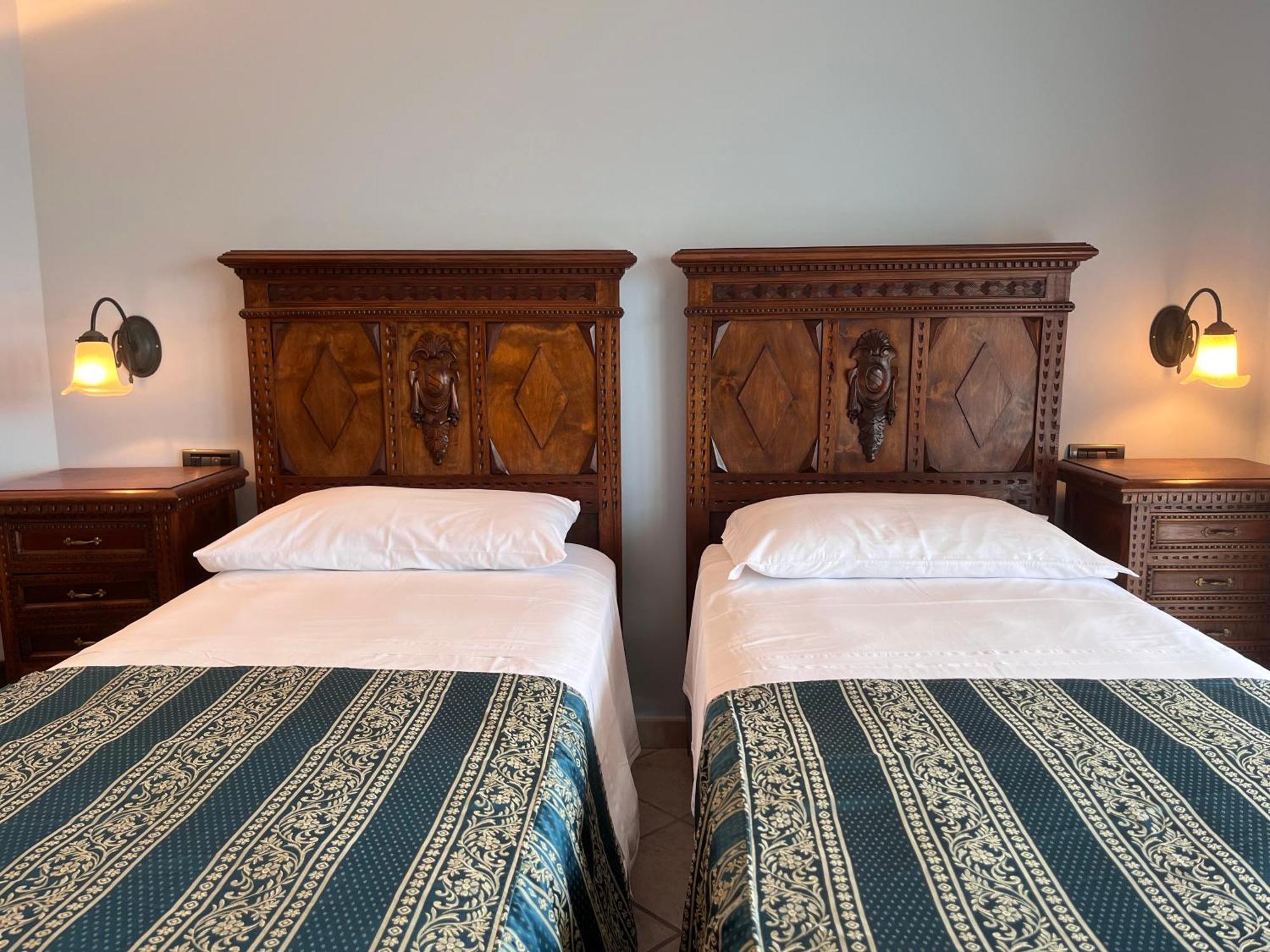 Belvedere Bike Hotel Montà Szoba fotó